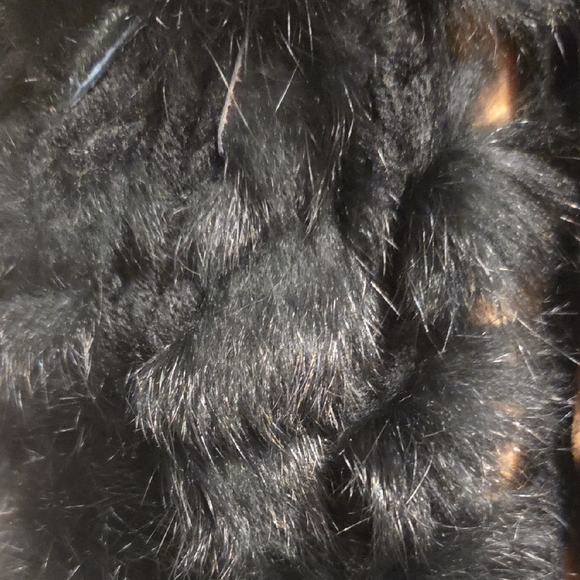 Chic Black Rabbit Fur Hooded Vest - Picture 3 of 12